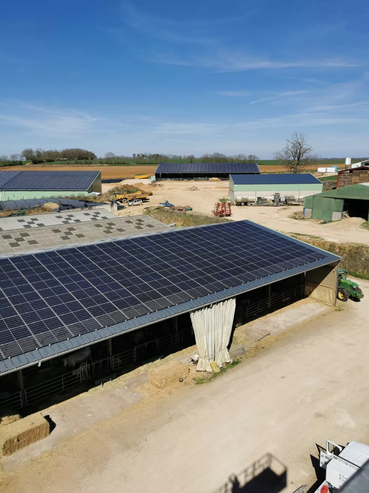 découvrez les solutions photovoltaïques à dijon : optimisez votre consommation d'énergie et contribuez à la transition écologique grâce à des installations solaires performantes et adaptées à vos besoins.
