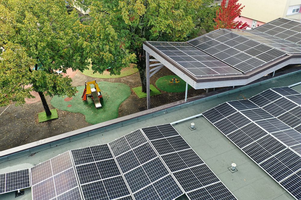 découvrez les solutions photovoltaïques à dijon pour optimiser votre consommation d'énergie et réduire vos factures. explorez les technologies solaires adaptées à vos besoins et contribuez à la transition énergétique tout en bénéficiant d'aides et d'avantages fiscaux.