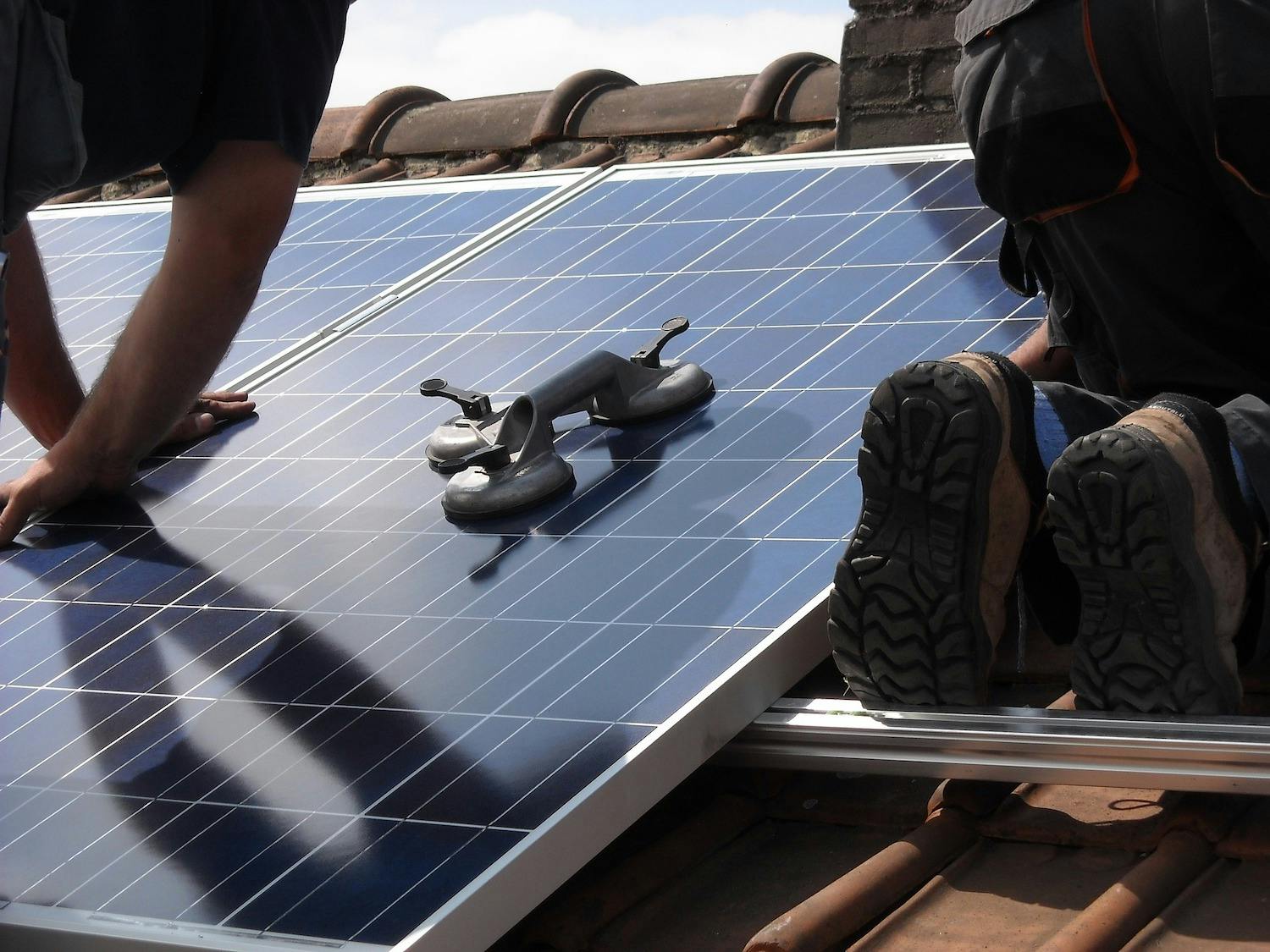 découvrez comment optimiser le placement de vos panneaux photovoltaïques pour maximiser la production d'énergie solaire. nos conseils vous aideront à choisir l'emplacement idéal, tenant compte de l'orientation, de l'inclinaison et des ombres potentielles pour une performance optimale.