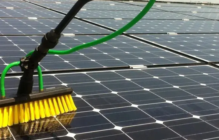 découvrez l'impact environnemental des panneaux photovoltaïques sur la pollution. cette meta description explore les enjeux liés à la fabrication, l'utilisation et le recyclage de ces dispositifs solaires pour une énergie plus verte.