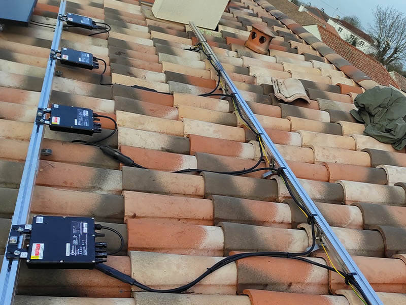 découvrez les avantages de la pose de panneaux photovoltaïques pour optimiser votre consommation d'énergie et contribuer à la transition énergétique. profitez d'une installation professionnelle qui garantit performance et durabilité, tout en réduisant vos factures d'électricité.