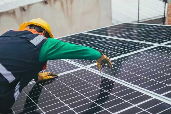 découvrez les avantages des primes pour l'installation de panneaux photovoltaïques en france. profitez d'aides financières et d'incitations pour réduire votre facture d'électricité tout en contribuant à la transition énergétique.