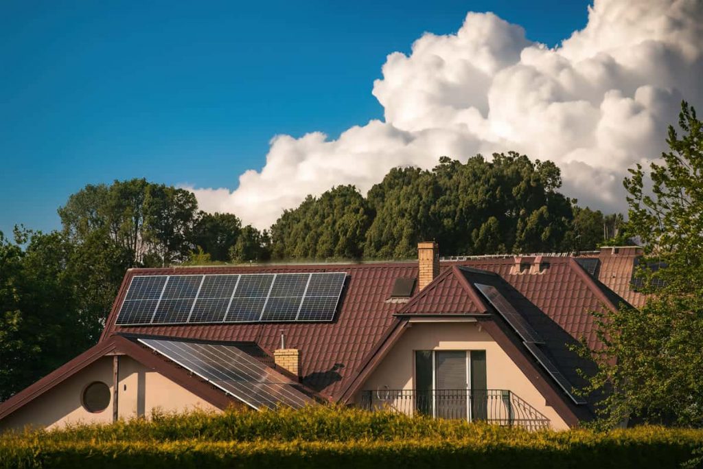 découvrez les meilleures primes et aides financières pour l'installation de panneaux photovoltaïques en france. maximisez votre investissement solaire et réduisez vos factures d'énergie grâce à notre guide complet sur les subventions et les crédits d'impôt.