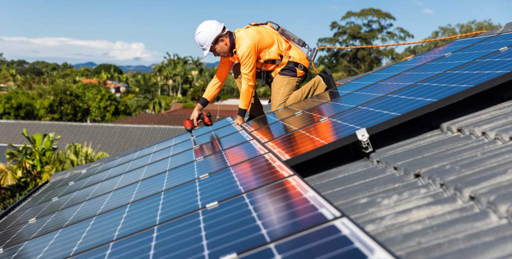découvrez comment relier efficacement vos panneaux photovoltaïques pour optimiser la production d'énergie solaire. suivez nos conseils pratiques et techniques pour une installation réussie et durable.