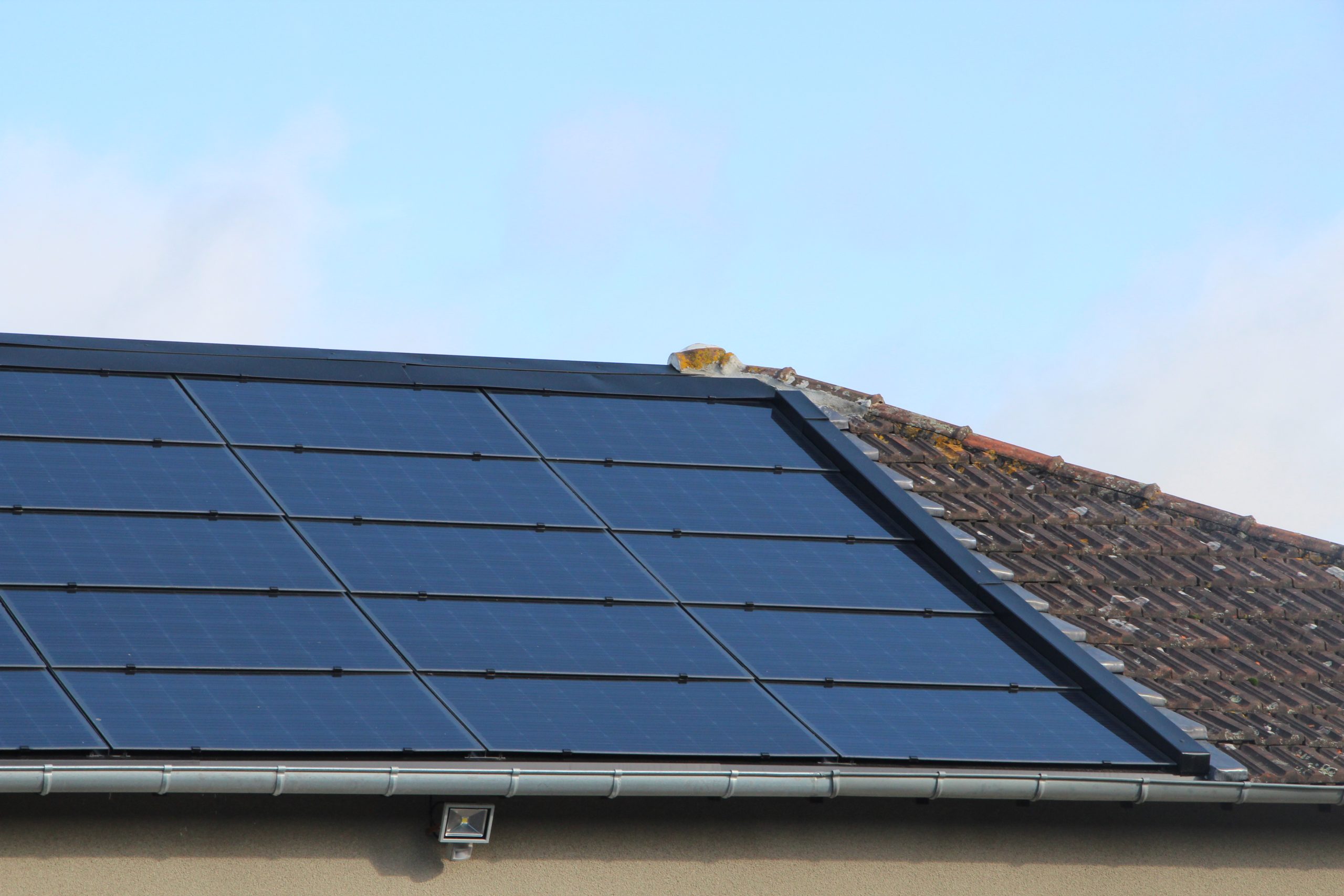 découvrez notre service de reprise de panneaux photovoltaïques, qui vous permet de valoriser votre installation solaire tout en bénéficiant d'un processus simple et rapide. optimisez votre investissement et contribuez à une énergie plus durable.