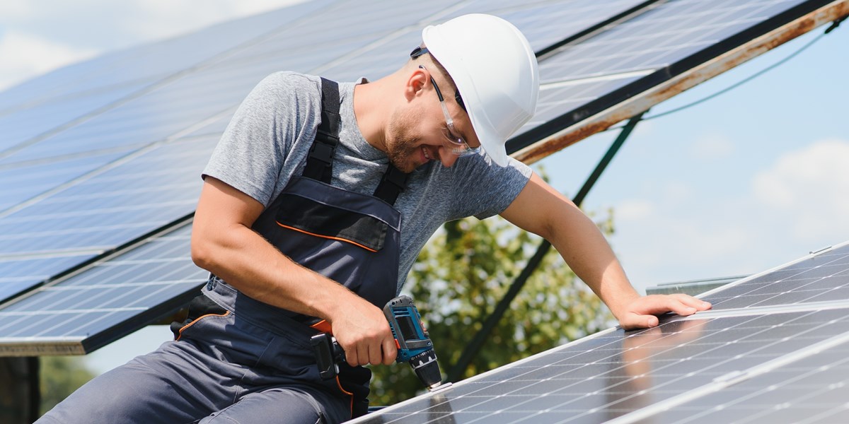 découvrez les salaires des poseurs de panneaux photovoltaïques en 2023. informez-vous sur les tendances du marché, les compétences requises et les opportunités d'emploi dans ce secteur en pleine expansion.
