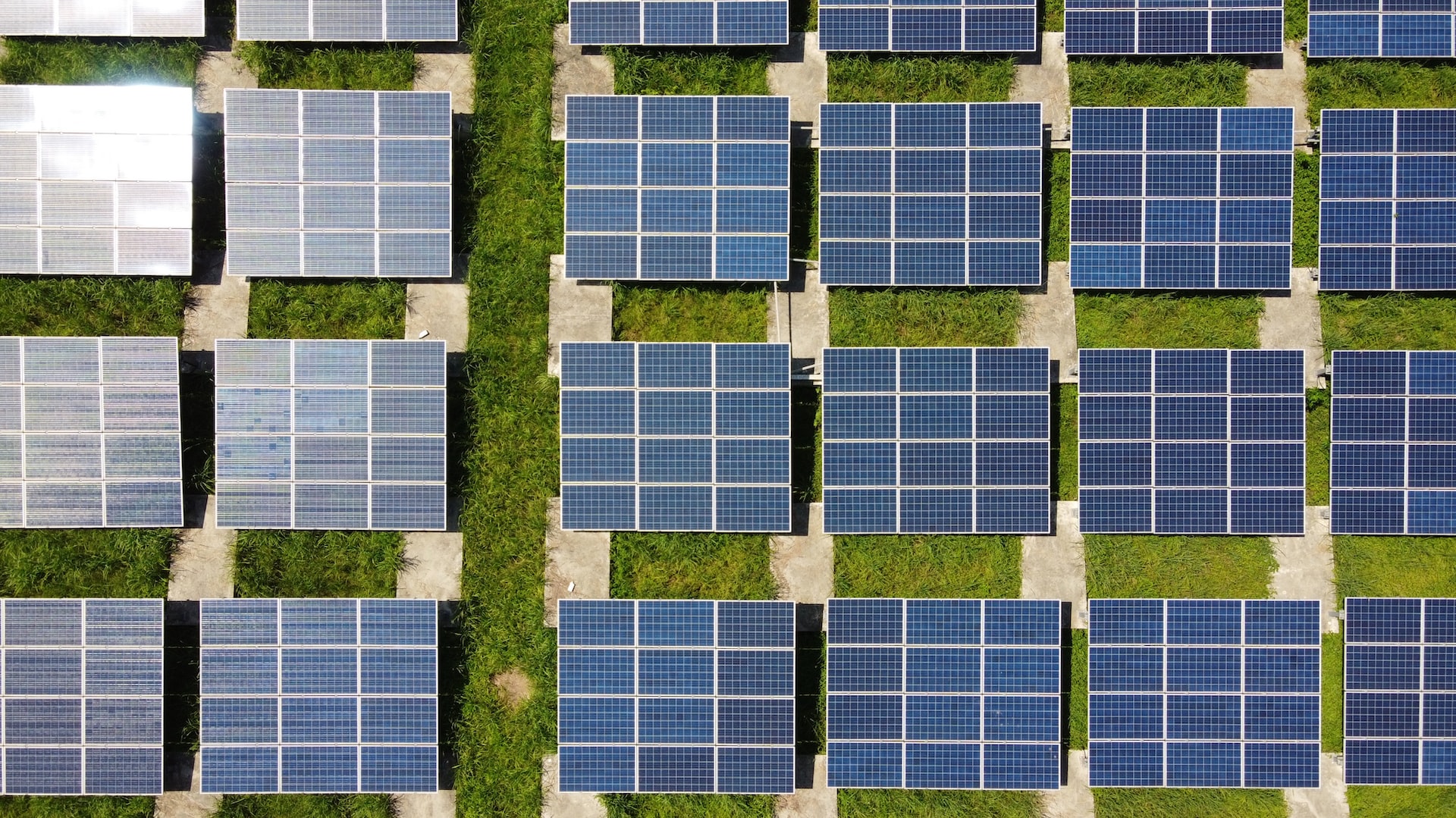 découvrez le silicium photovoltaïque, matériau clé pour la production d'énergie solaire. apprenez comment ce composant essentiel transforme la lumière du soleil en électricité, favorisant ainsi une énergie renouvelable durable.