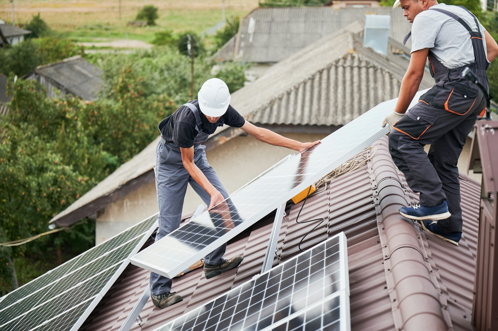 découvrez l'importance de la surface des panneaux photovoltaïques pour optimiser la production d'énergie solaire. explorez comment le choix et l'alignement des panneaux peuvent influencer leur efficacité et votre consommation d'électricité.