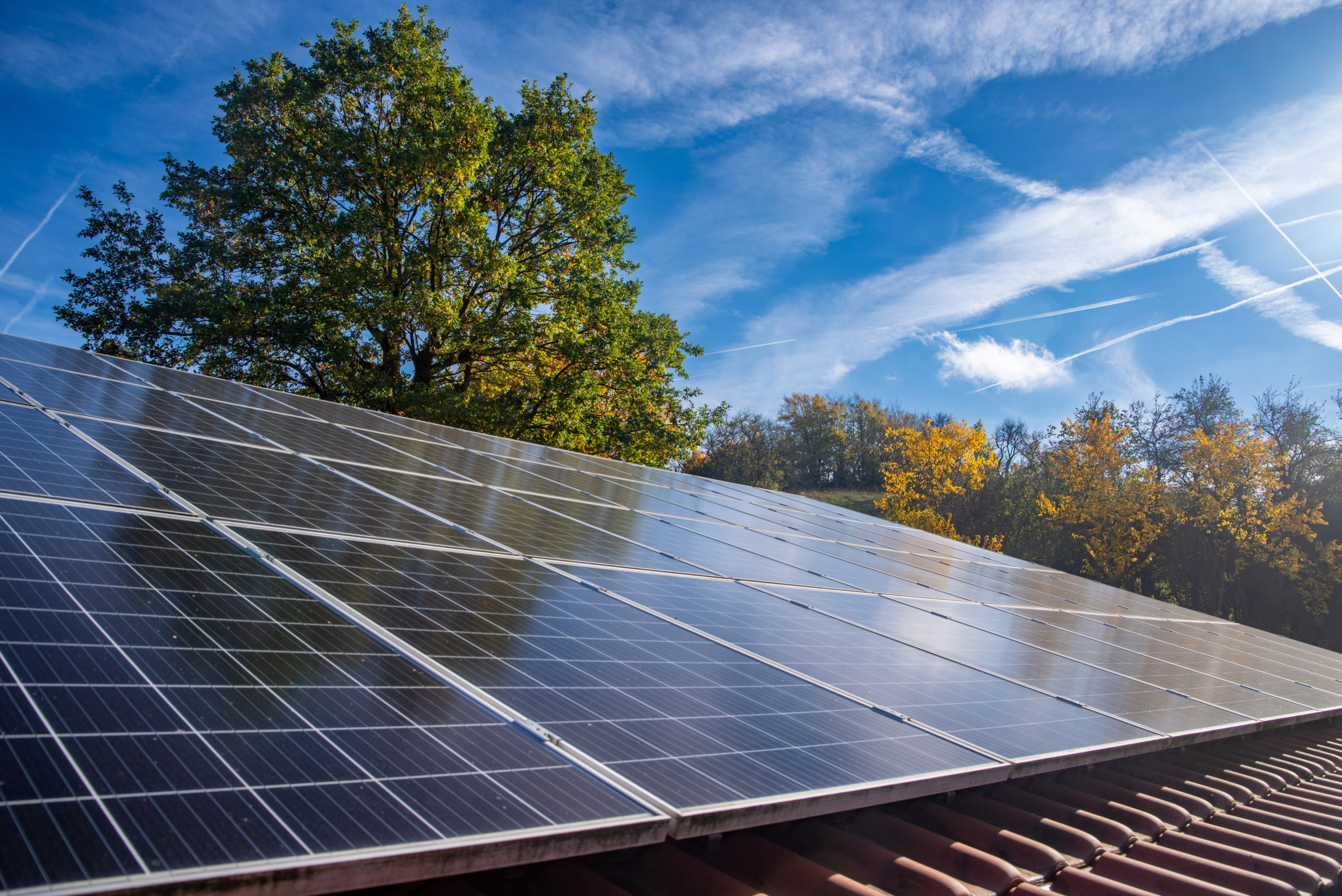 découvrez les systèmes hybrides photovoltaïques, une solution innovante qui combine l'énergie solaire et d'autres sources pour optimiser votre consommation énergétique. explorez les avantages, les technologies et les applications pour rendre votre transition énergétique efficace et durable.