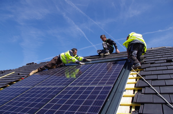 découvrez tout ce qu'il faut savoir sur la tva applicable aux panneaux photovoltaïques en france. informez-vous sur les taux réduits, les exonérations et les démarches à suivre pour profiter de ces avantages fiscaux lors de l'installation de votre système solaire. optimisez votre investissement tout en contribuant à la transition énergétique.