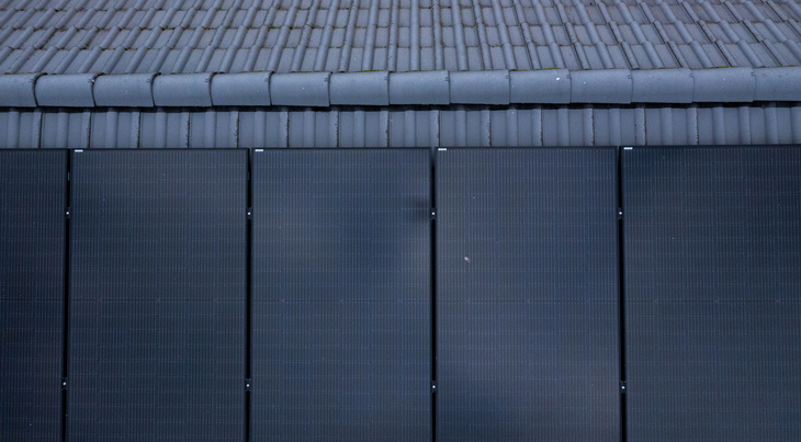 découvrez tout ce qu'il faut savoir sur la tva appliquée aux panneaux photovoltaïques. informez-vous sur les taux réduits, les exonérations et les démarches administratives pour profiter pleinement des avantages fiscaux liés à l'énergie solaire.