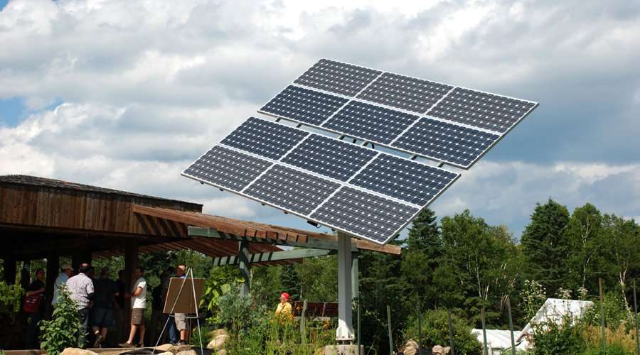 découvrez les différents types de panneaux photovoltaïques disponibles sur le marché. apprenez à identifier les panneaux les plus adaptés à vos besoins en énergie solaire, qu'il s'agisse de panneaux monocristallins, polycristallins ou à couches minces. informez-vous sur leurs caractéristiques, avantages et performances pour faire un choix éclairé.