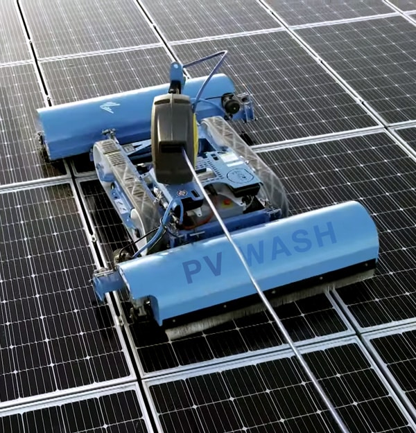 amis associés, experts en nettoyage photovoltaïque, offrent des services professionnels pour optimiser la performance de vos panneaux solaires et garantir leur durabilité.