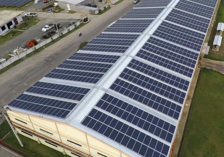 découvrez l'installation de panneaux solaires sur les bâtiments publics de vosbles-valfin pour une énergie propre et durable, favorisant la transition énergétique locale.