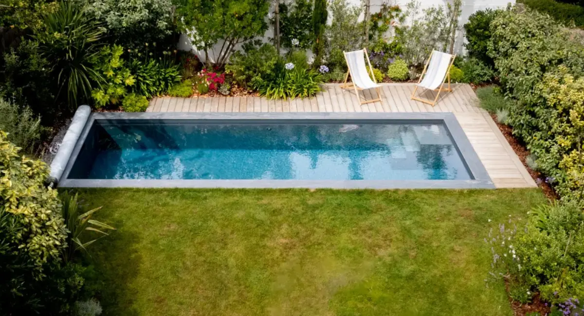 découvrez nos solutions de panneaux solaires pour piscines en loire-atlantique, alliant efficacité énergétique et économie durable pour profiter pleinement de votre bassin.