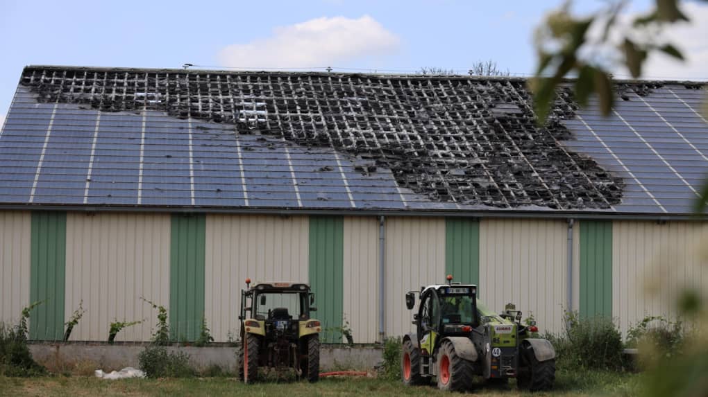 incendie au niveau du toit équipé de panneaux photovoltaïques à baldenheim : causes, conséquences et mesures de sécurité à adopter pour prévenir de tels accidents.